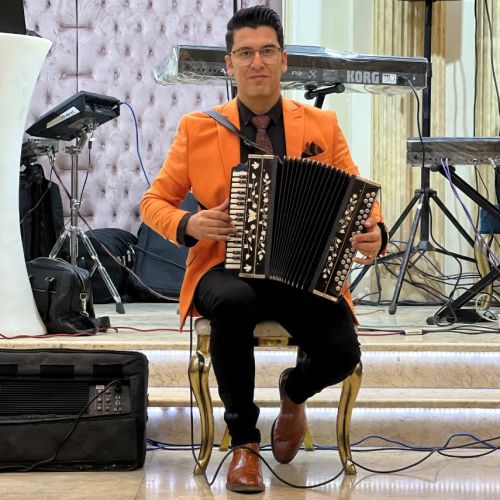 دانلود آهنگ ترکی جمیل بایرامی به نام آی مامان دانلود آهنگ ترکی جمیل بایرامی به نام آی مامان